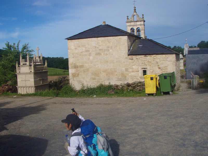 601 カミーノ caminoポルトマリンportmarin 右にレンガ家 2