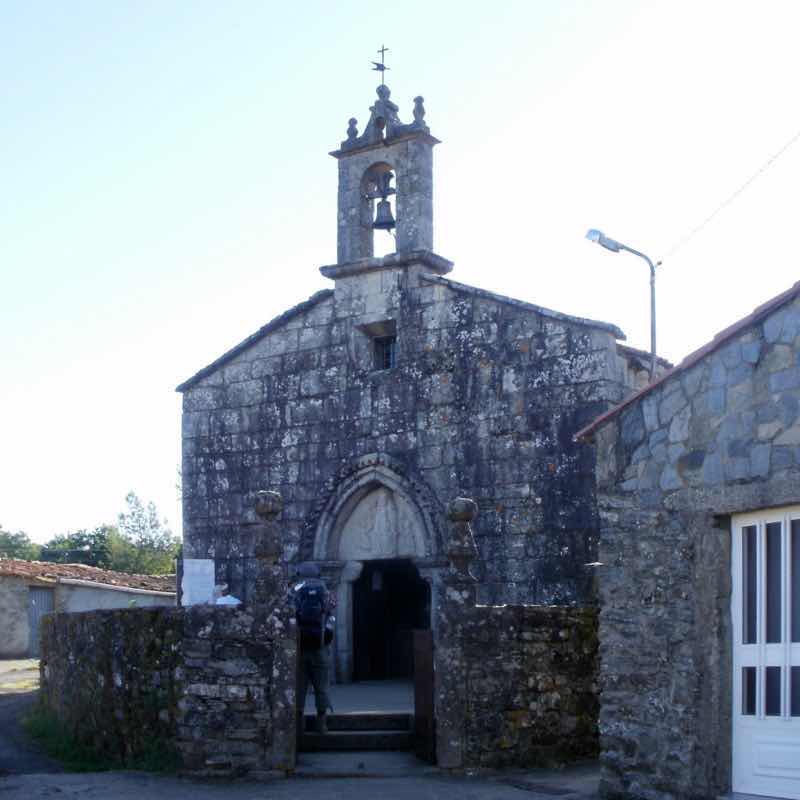 603 カミーノ リバディソ・デ・バイソ 石造り教会