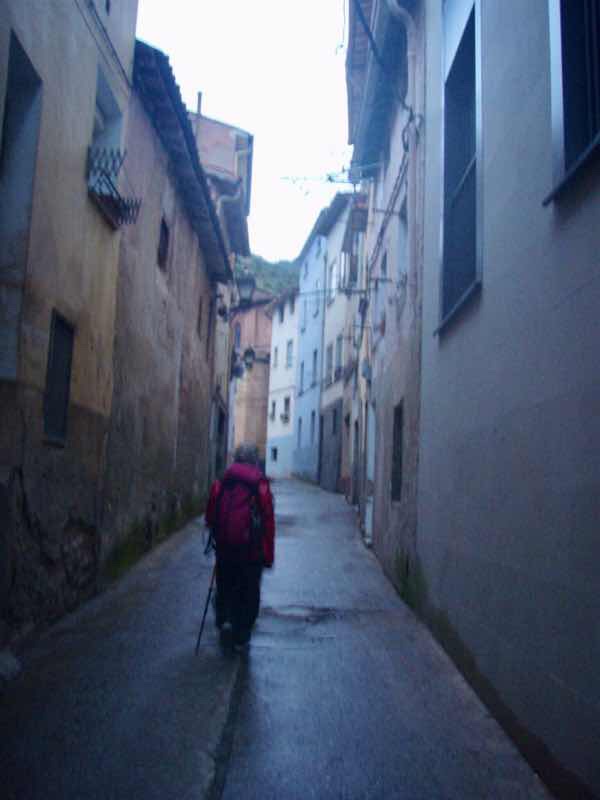 501 スペイン巡礼　カミーノ　子連れ海外　ナヘラ　サント・ドミンゴ・デ・ラ・カルサーダ　町1