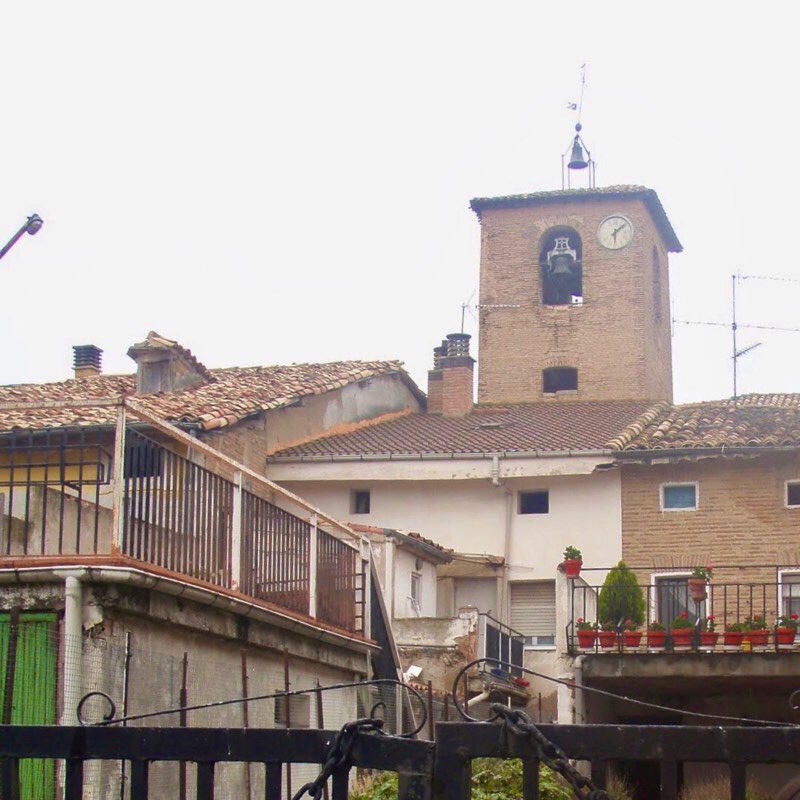 502 スペイン　サンティアゴ巡礼　教会　街探索12 レシデージャ・デル・ カミーノ向かう