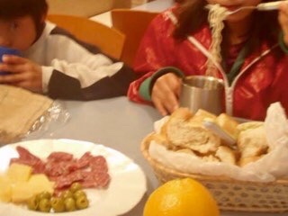 502 スペイン　サンティアゴ巡礼　食事ディナー　レシデージャ・デル・ カミーノ　