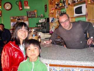 510 サンティアゴ巡礼　町並み　バル　カンポス