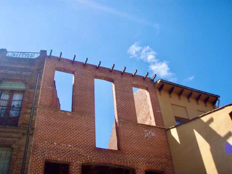 516 レオン スペイン 巡礼 camino 建物