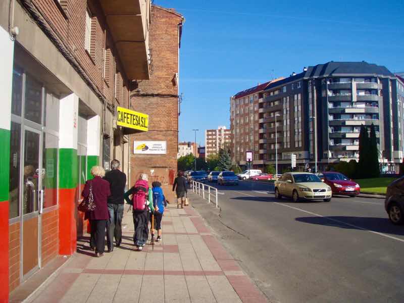 518 スペイン巡礼　camino dog レオン　12