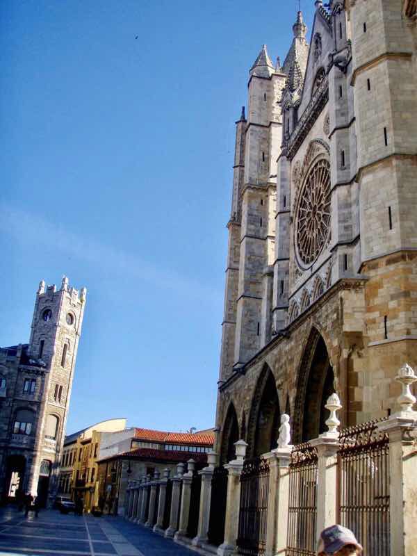 518 スペイン巡礼　camino レオン　大聖堂