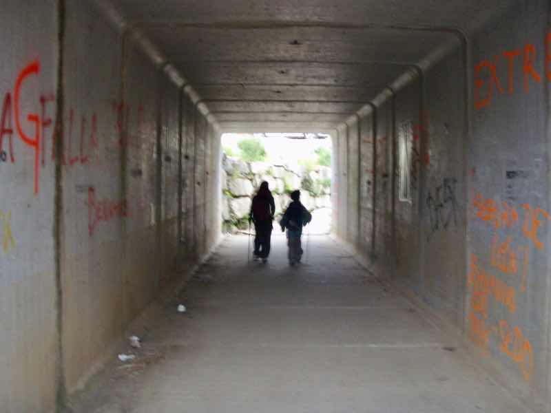 605スペイン巡礼　トンネル12 サンティアゴ Santiago