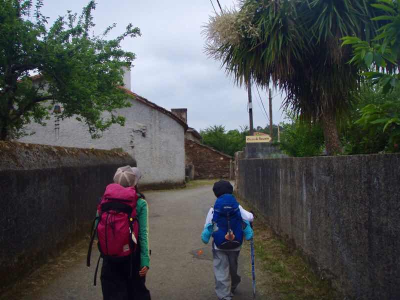 605スペイン巡礼　家左右12　サンティアゴ Santiago