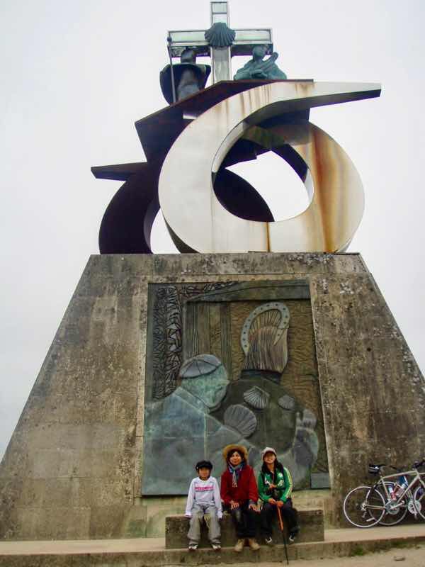 605スペイン巡礼 モニュメントゴゾ123 サンティアゴ Santiago