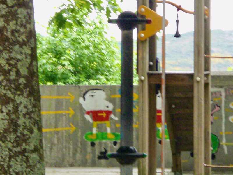 605スペイン巡礼 クレヨンしんちゃんモニュメント サンティアゴ Santiago