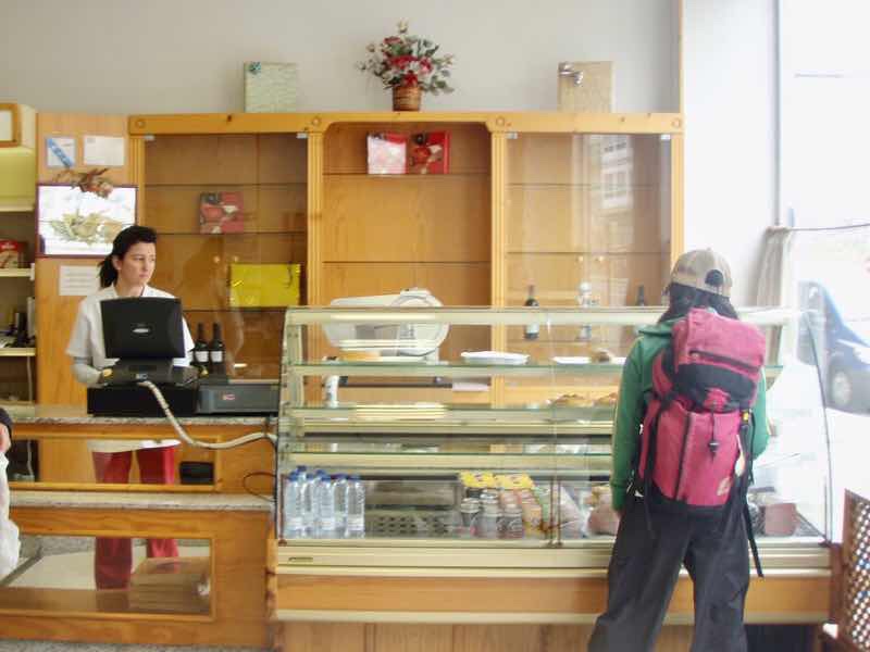 605スペイン巡礼　サンティアゴ Santiago 街　パン屋