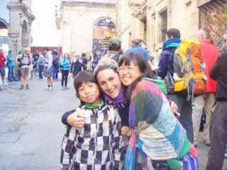 606サンティアゴ Santiago Camino 巡礼事務所 12お姉さん