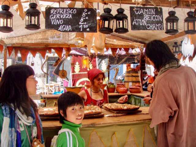 606サンティアゴ Santiago Camino 街並ピザ屋台12