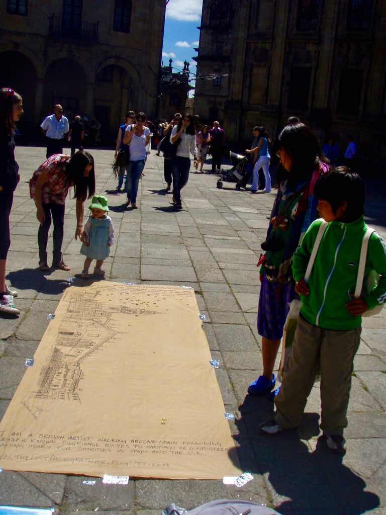 606サンティアゴ Santiago Camino 街並段ボールアート