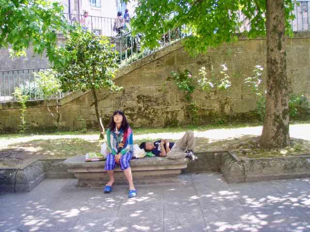 606サンティアゴ Santiago Camino 青空12ベンチ