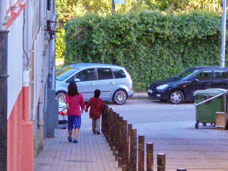 606サンティアゴ Santiago Camino 公園12後ろ