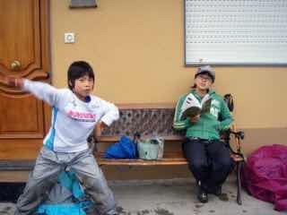 608サンティアゴ巡礼　道休みベンチ12　カミーノ　アス・マロナス