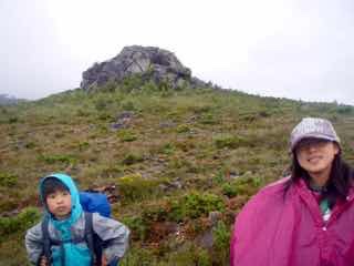 609 サンティアゴ巡礼　石の山1 2　カミーノ　セー