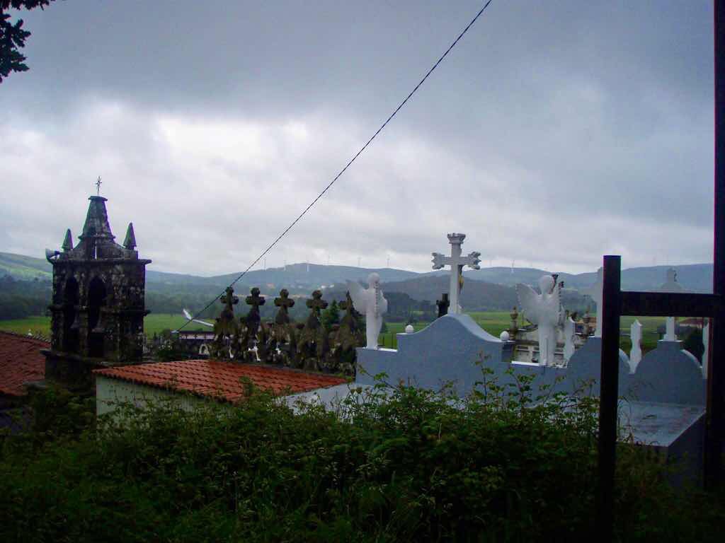 609 サンティアゴ巡礼　お墓　景色 カミーノ　セー