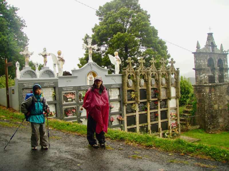 609 サンティアゴ巡礼　お墓　12 カミーノ　セー