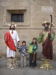 サンティアゴ大聖堂前 大道芸ヤコブ caminoスペイン巡礼