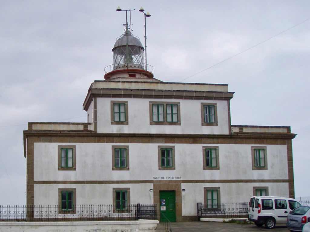 611 サンティアゴ巡礼　フィステラ　港灯台　カミーノ