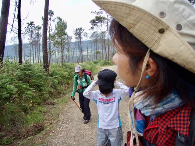 613ムシア　サンティアゴ巡礼　最終地Muxia 3アップ　田舎道12