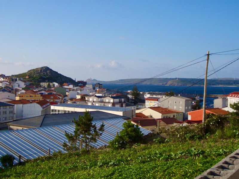 613ムシア　サンティアゴ巡礼　最終地Muxia　町海2シルエット