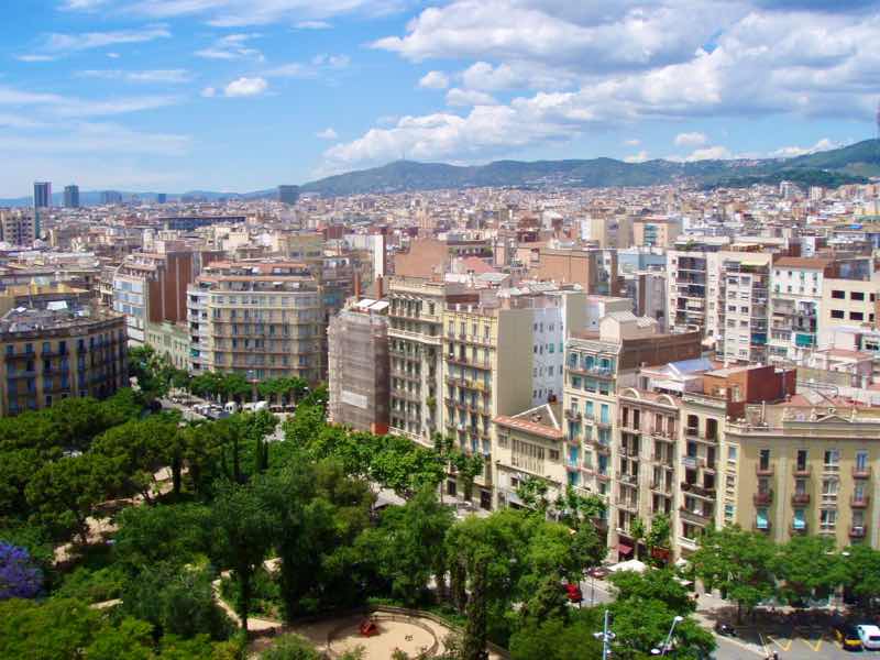 61サグラダファミリア　バルセロナ街見晴らし