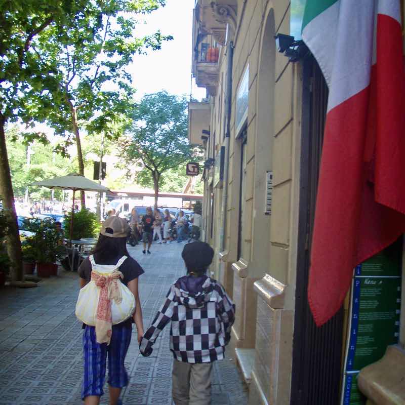 616サグラダファミリア　歩き　12