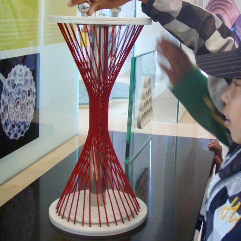 616 サグラダファミリア糸型2　Sagrada Familia