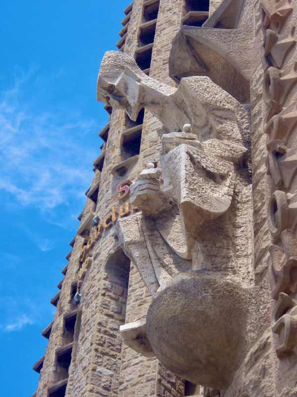 616サグラダファミリア　塔壁スビラックス作像2