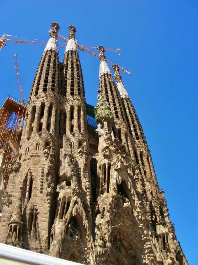616サグラダファミリア　4塔青空