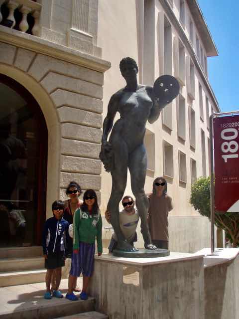 520メノルカ島　街歩き女神像12peh