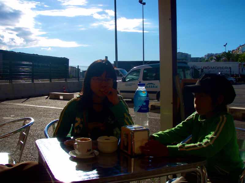 617メノルカ港　カフェ12