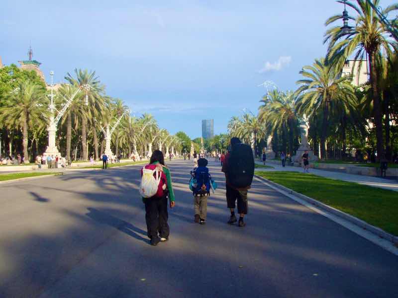 617バルセロナ　公園バックパック12p