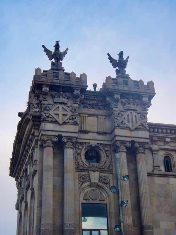 617 バルセロナ　ビルディング