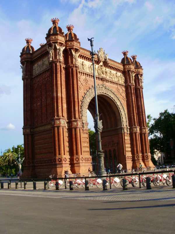 616 バルセロナ凱旋門
