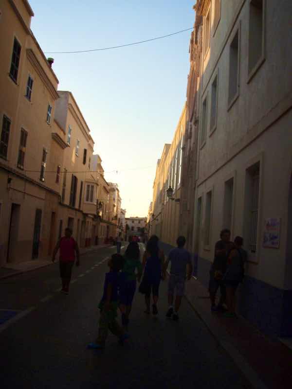 623メノルカ島 Menorca シウタデラ　夕方街歩き
