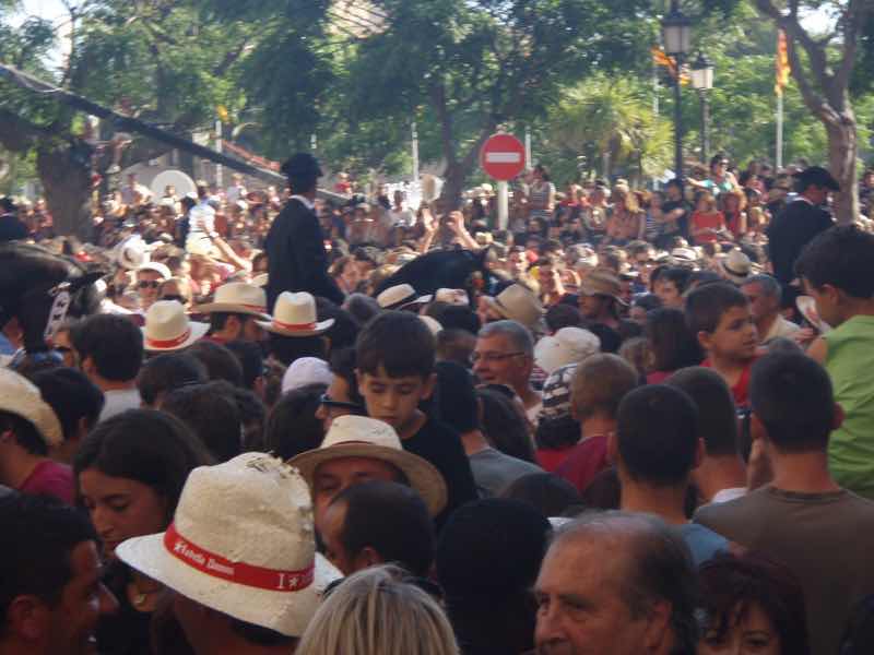 623メノルカ島 サン•フアン 馬祭り Menorca 街の群衆