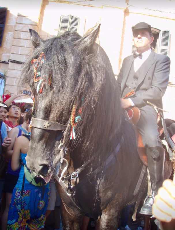 623メノルカ島 サン•フアン 馬祭り Menorca 黒馬と騎手