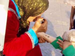 626ヘナ マラケシュ モロッコ手首1