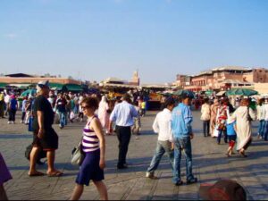 627マラケシュ ジャーマルフナ 観光客