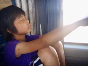 629サハラ砂漠ラクダトレッキング　バンの中2